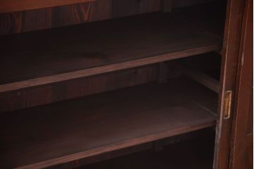 アンティーク家具　古民具・骨董　和モダンスタイル!縦桟引き戸の水屋箪笥サイドボード(2)