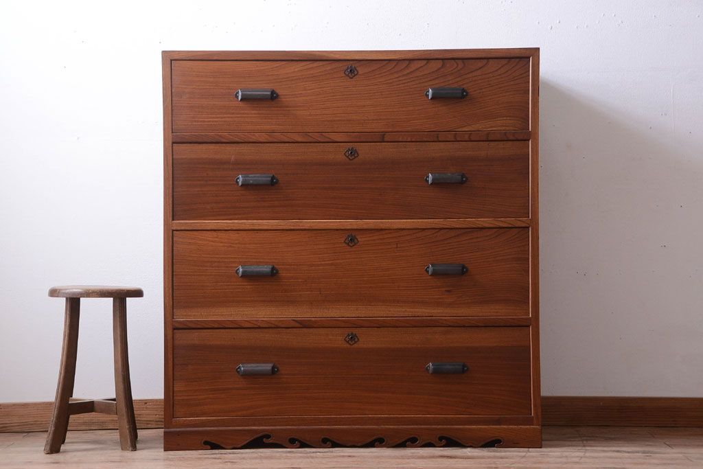 アンティーク家具　和製アンティーク　前面欅材!和モダンな4杯チェスト(衣装箪笥)