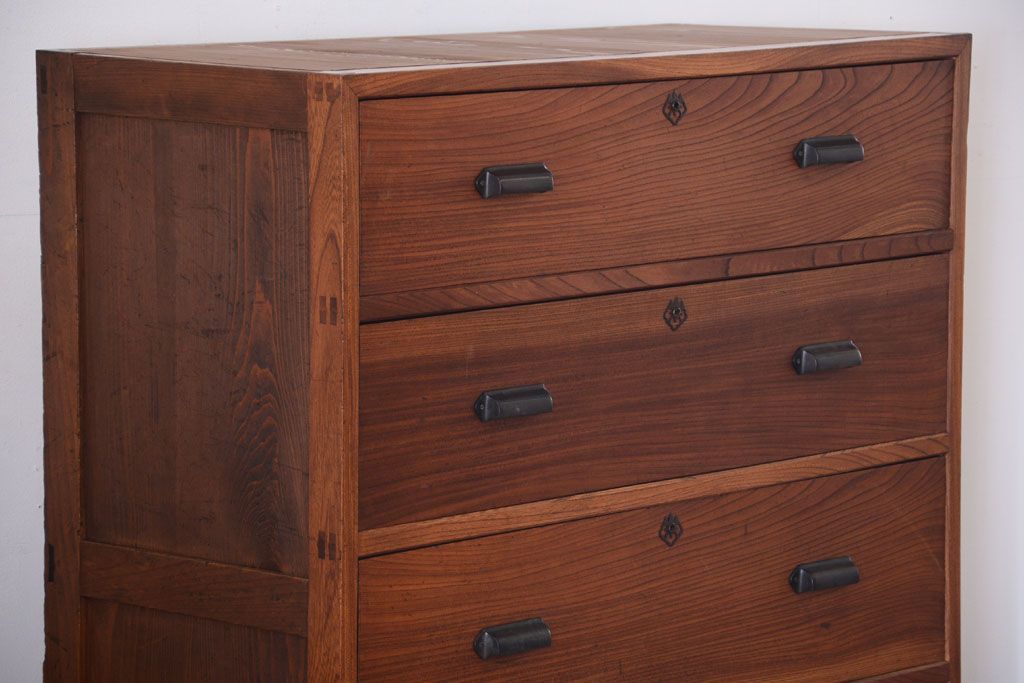 アンティーク家具　和製アンティーク　前面欅材!和モダンな4杯チェスト(衣装箪笥)