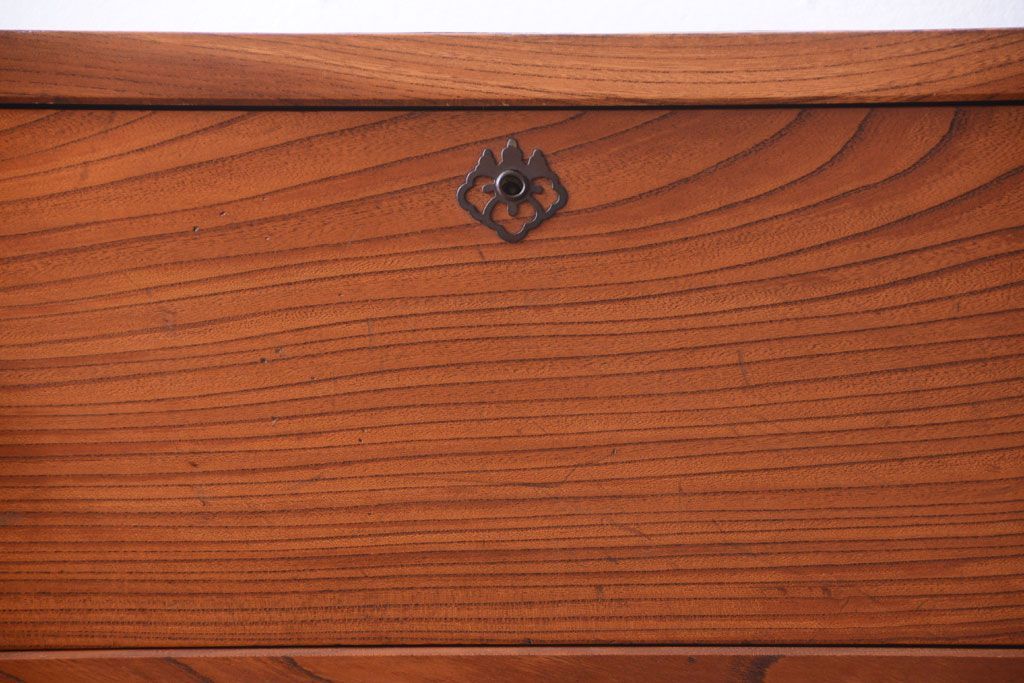 アンティーク家具　和製アンティーク　前面欅材!和モダンな4杯チェスト(衣装箪笥)