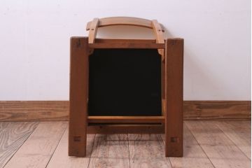 レトロ家具　昭和レトロ　古い木製の小ぶりなアンティークチェア