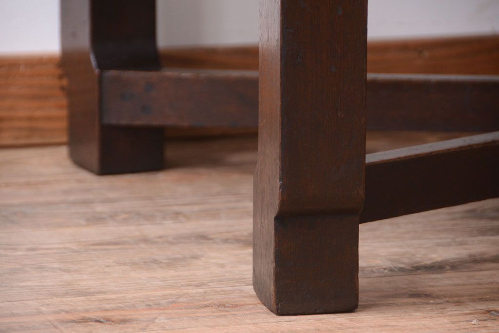 アンティーク家具　和製アンティーク　古いナラ材の上質なオーバル(楕円)型ダイニングテーブル