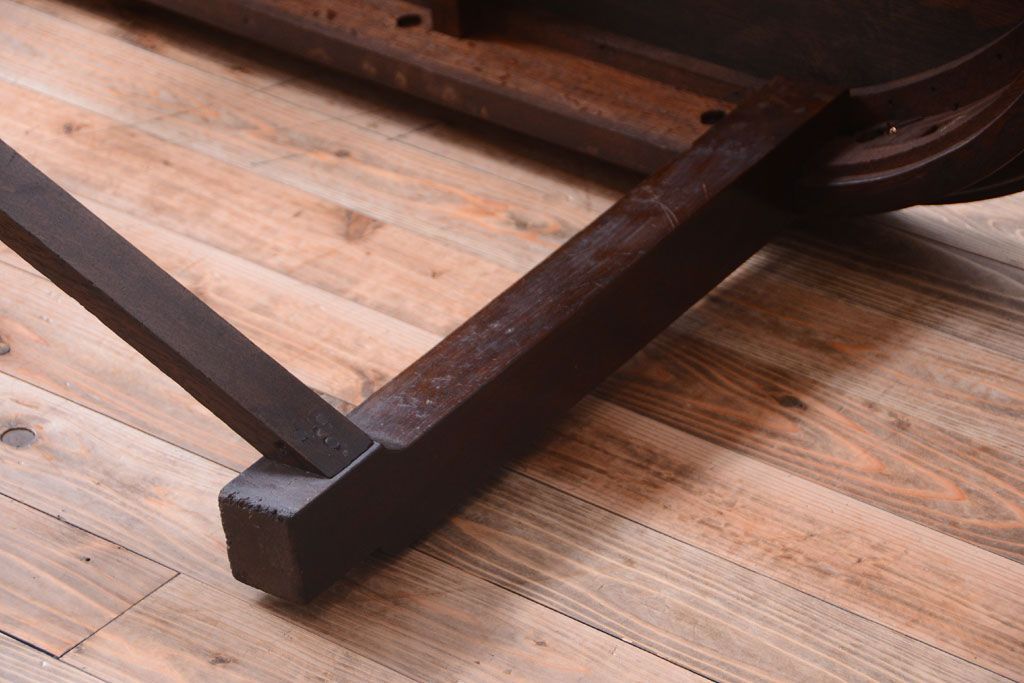 アンティーク家具　和製アンティーク　古いナラ材の上質なオーバル(楕円)型ダイニングテーブル