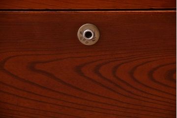 アンティーク家具　和製アンティーク　前面欅材のシンプルな衣装箪笥ローボード