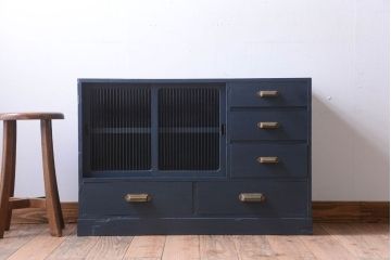 アンティーク家具　アンティーク　モールガラス入り!小さなペイント収納棚