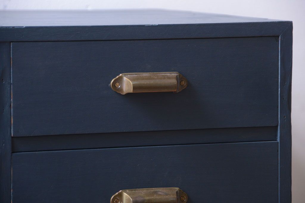 アンティーク家具　アンティーク　モールガラス入り!小さなペイント収納棚