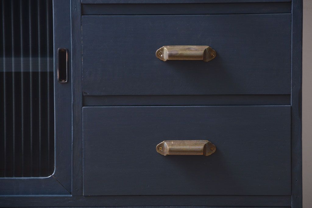 アンティーク家具　アンティーク　モールガラス入り!小さなペイント収納棚