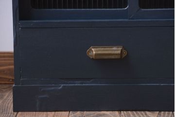 アンティーク家具　アンティーク　モールガラス入り!小さなペイント収納棚