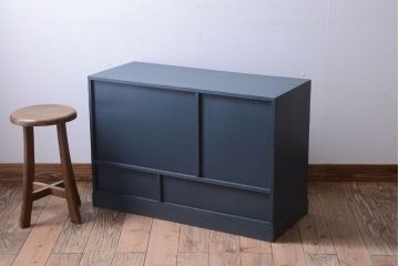 アンティーク家具　アンティーク　モールガラス入り!小さなペイント収納棚