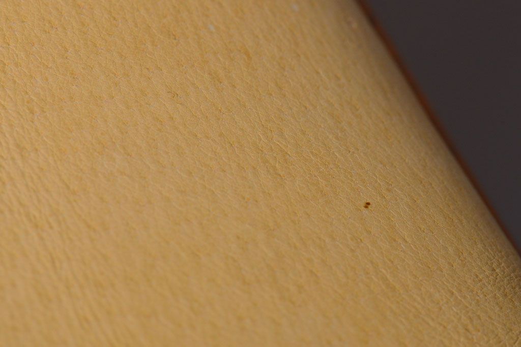 レトロ家具　昭和レトロ　革座面のレトロなアンティーク角スツール