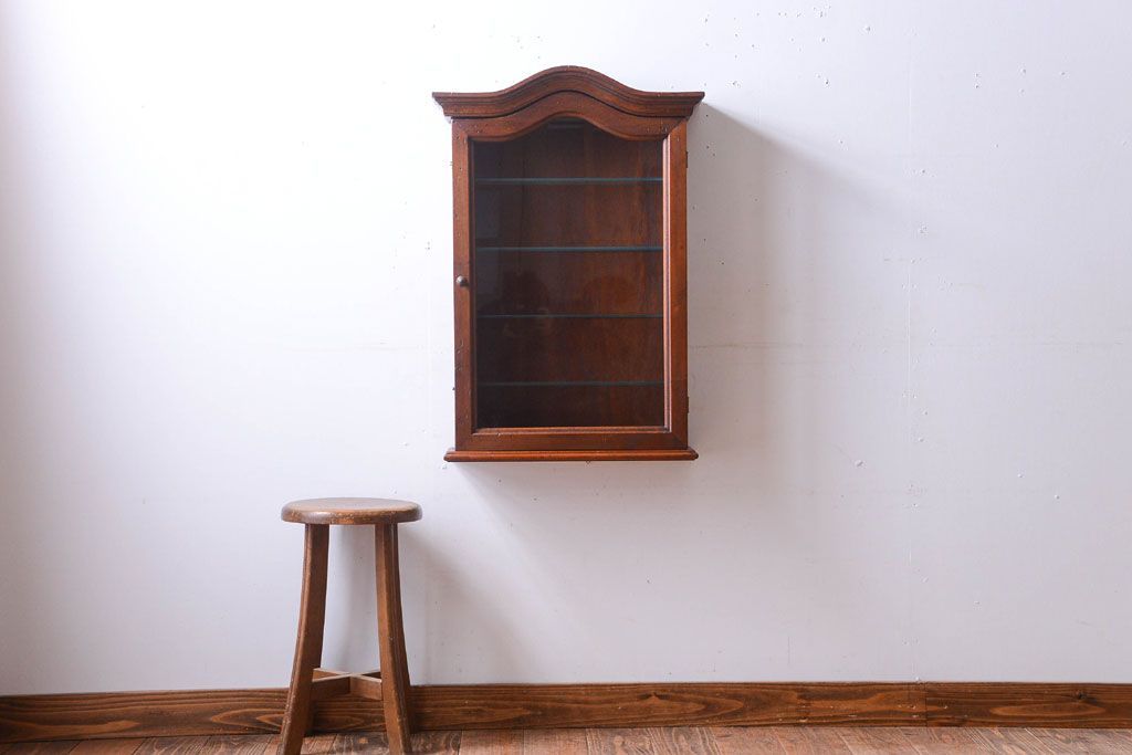 中古　海外輸入家具　木製の壁掛けギャラリーケース(ショーケース)