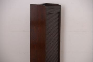 アンティーク家具　和製アンティーク　シャッター付き!縦型の小ぶりな高級収納棚