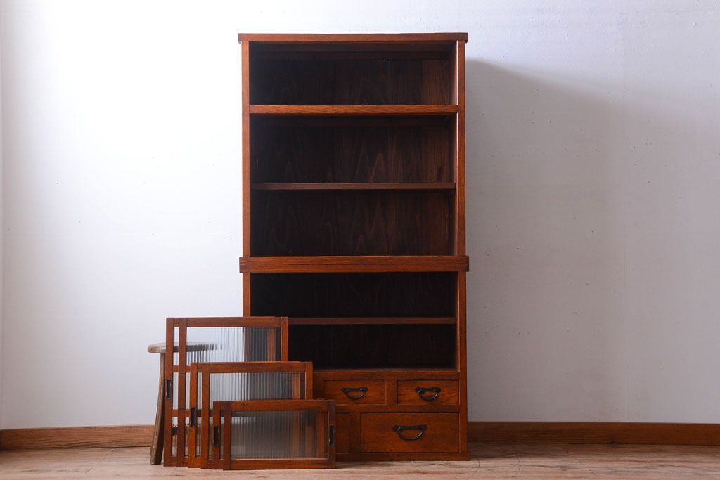 アンティーク家具　和製アンティーク　前面欅材!2段重ねのモールガラス引き戸収納棚