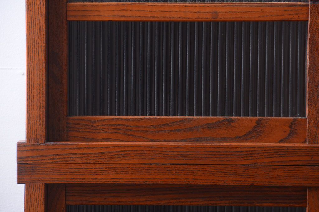 アンティーク家具　和製アンティーク　前面欅材!2段重ねのモールガラス引き戸収納棚