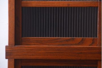 アンティーク家具　和製アンティーク　前面欅材!2段重ねのモールガラス引き戸収納棚