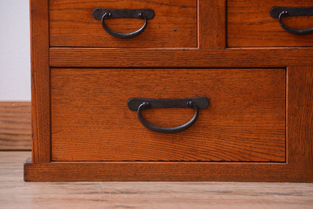 アンティーク家具　和製アンティーク　前面欅材!2段重ねのモールガラス引き戸収納棚