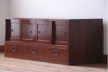 アンティーク家具　和製アンティーク　漆塗り!前面欅材の時代箪笥ローボード