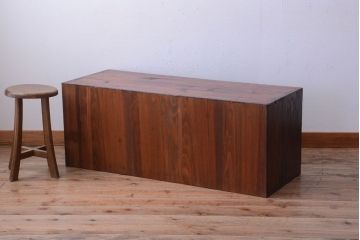 アンティーク家具　和製アンティーク　漆塗り!前面欅材の時代箪笥ローボード