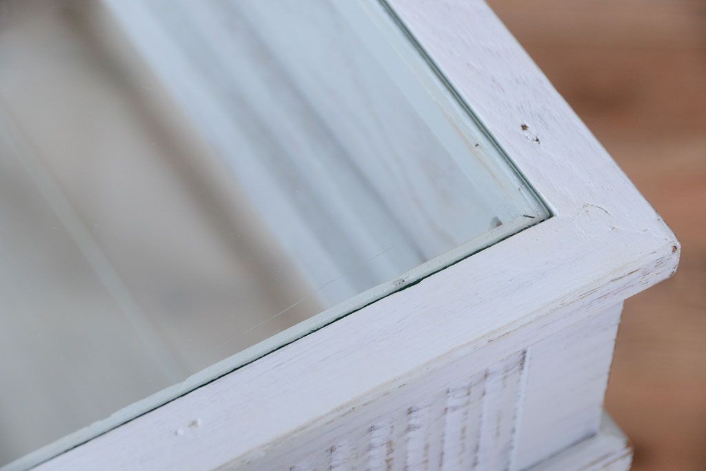 アンティーク家具　アンティークペイント　フレンチグレーカラーの薄型ガラスケース