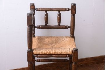 アンティーク家具　イギリスアンティーク　オーク材!ラッシ座面のコーナーチェア(1)