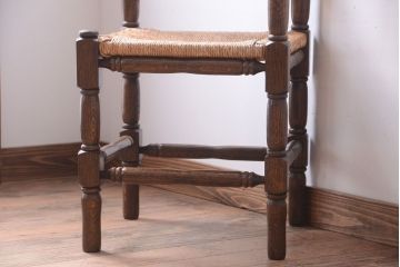 アンティーク家具　イギリスアンティーク　オーク材!ラッシ座面のコーナーチェア(1)