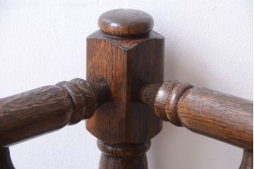 アンティーク家具　イギリスアンティーク　オーク材!ラッシ座面のコーナーチェア(1)