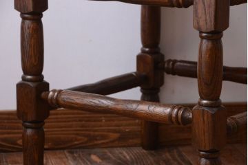 アンティーク家具　イギリスアンティーク　オーク材!ラッシ座面のコーナーチェア(1)