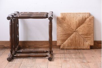 アンティーク家具　イギリスアンティーク　オーク材!ラッシ座面のコーナーチェア(1)