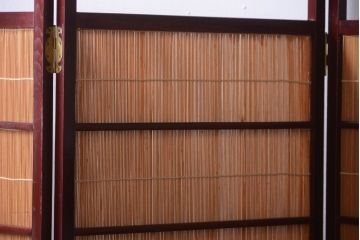  古民具・骨董　古い木製の折り畳み式四連屏風衝立て　パーテーション(3)