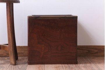 アンティーク雑貨　古民具・骨董　古い欅材!アンティーク角火鉢