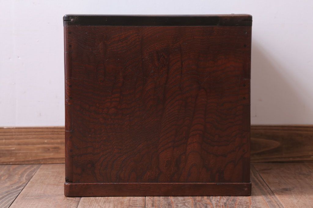 アンティーク雑貨　古民具・骨董　古い欅材!アンティーク角火鉢