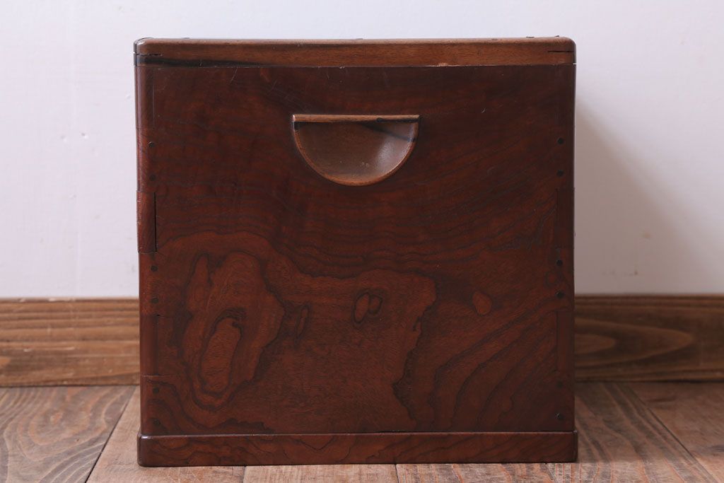 アンティーク雑貨　古民具・骨董　古い欅材!アンティーク角火鉢