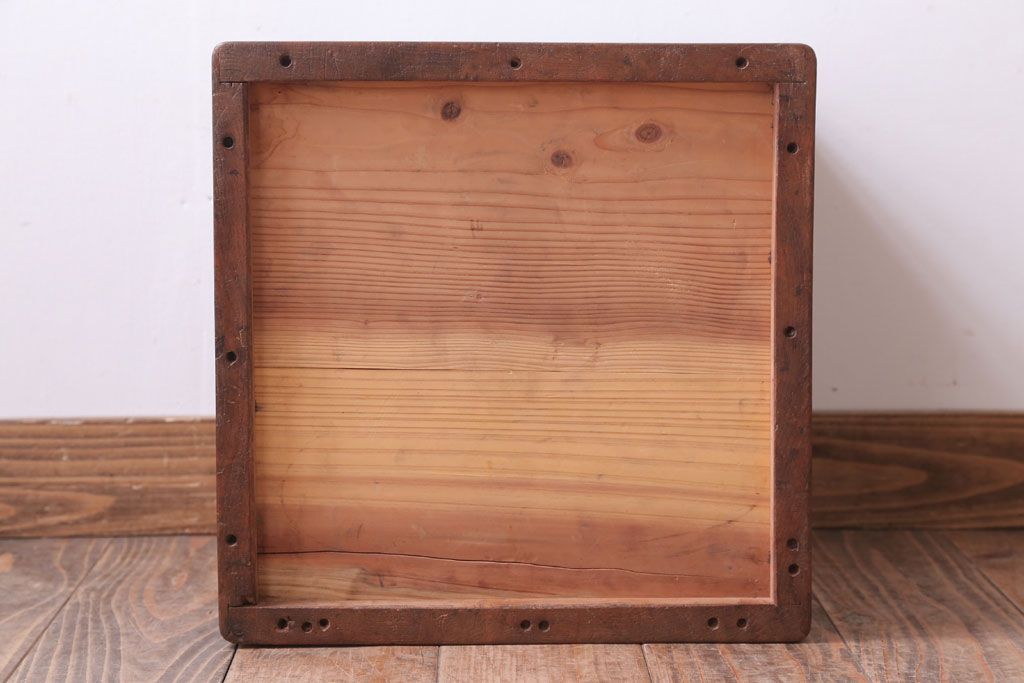 アンティーク雑貨　古民具・骨董　古い欅材!アンティーク角火鉢