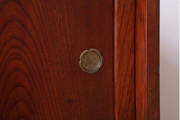 アンティーク家具　和製アンティーク　漆塗り!前面欅材の時代箪笥ローボード(2)