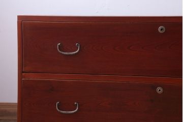 アンティーク家具　和製アンティーク　前面欅材のシンプルな衣装箪笥ローボード(2)