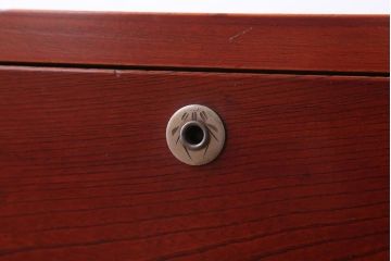 アンティーク家具　和製アンティーク　前面欅材のシンプルな衣装箪笥ローボード(2)