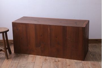 アンティーク家具　和製アンティーク　前面欅材のシンプルな衣装箪笥ローボード(2)