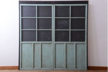 アンティーク　オリーブグリーンペイントのガラス引き戸2枚セット