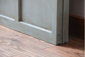 アンティーク　オリーブグリーンペイントのガラス引き戸2枚セット