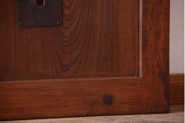 古民具・骨董　総欅材!重厚なアンティーク蔵戸(玄関戸)