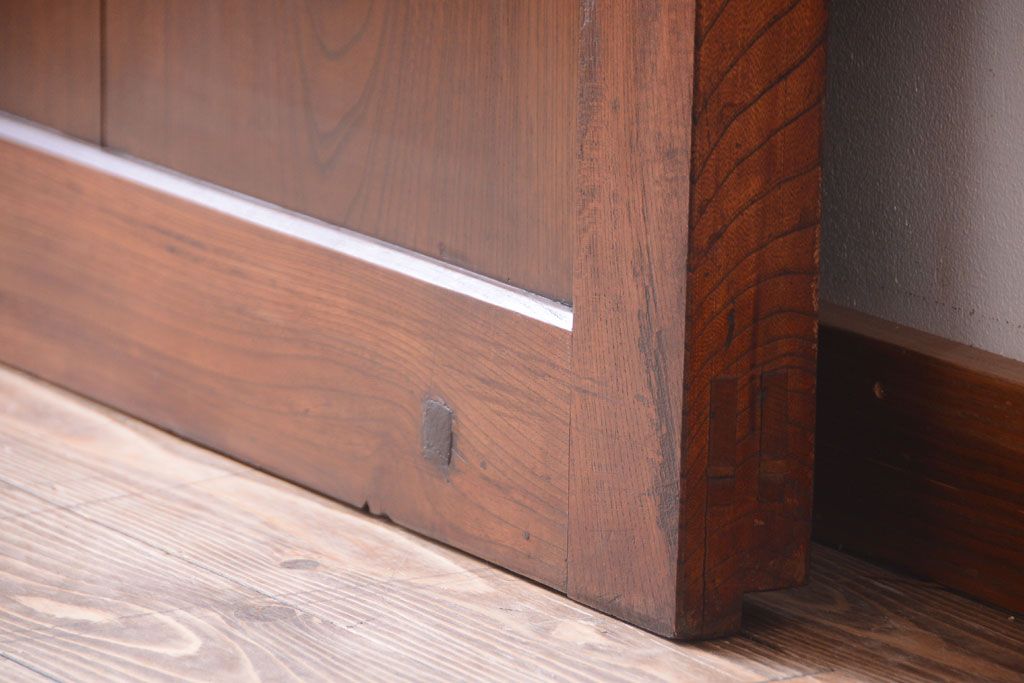 古民具・骨董　総欅材!重厚なアンティーク蔵戸(玄関戸)