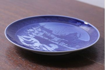 アンティーク雑貨　中古　ROYAL COPENHAGEN(ロイヤルコペンハーゲン)　イヤープレート　1999年