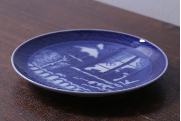アンティーク雑貨　中古　ROYAL COPENHAGEN(ロイヤルコペンハーゲン)　イヤープレート　2001年