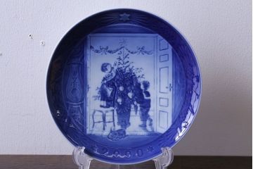 アンティーク雑貨　中古　ROYAL COPENHAGEN(ロイヤルコペンハーゲン)　イヤープレート　2000年