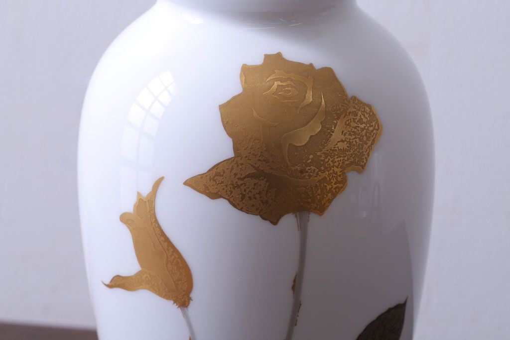 アンティーク雑貨　中古　大倉陶園(おおくらとうえん)　金蝕バラ　23cm花器