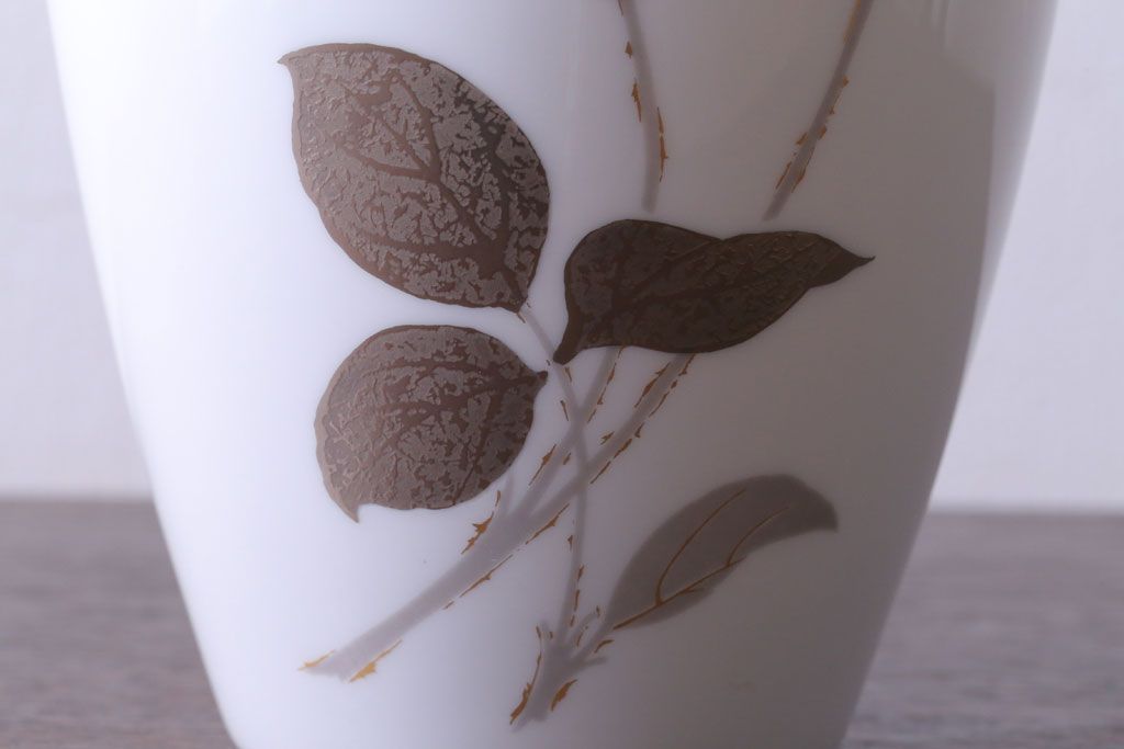 アンティーク雑貨　中古　大倉陶園(おおくらとうえん)　金蝕バラ　23cm花器