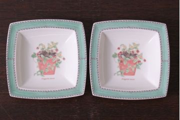 アンティーク雑貨　イギリスWedgwood(ウェッジウッド)　SARAH'S GARDEN(サラズガーデン)　角皿2枚セット(洋食器)