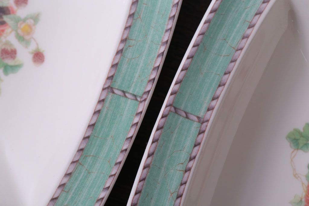 アンティーク雑貨　イギリスWedgwood(ウェッジウッド)　SARAH'S GARDEN(サラズガーデン)　角皿2枚セット(洋食器)