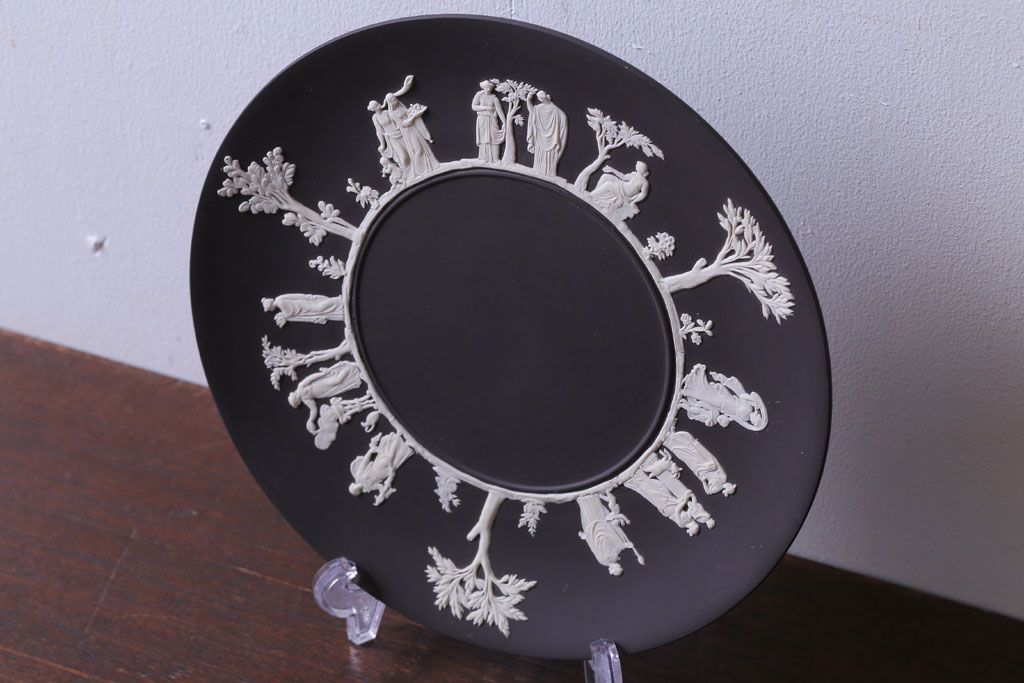 アンティーク雑貨　中古　イギリスWedgwood(ウェッジウッド)　ジャスパー　ブラックプレート(洋食器)