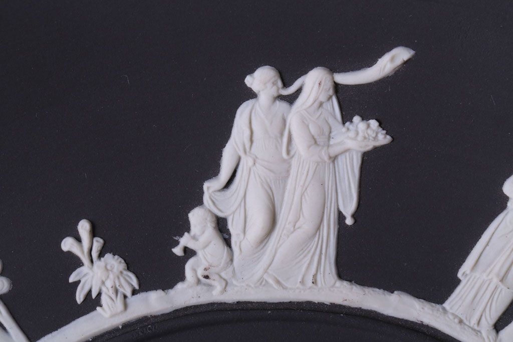 アンティーク雑貨　中古　イギリスWedgwood(ウェッジウッド)　ジャスパー　ブラックプレート(洋食器)